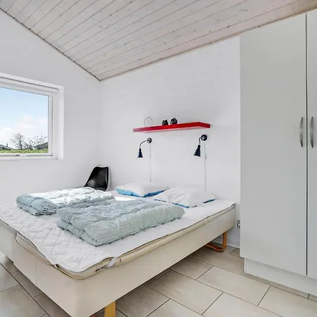 Holiday home Beautiful In With Sauna *
